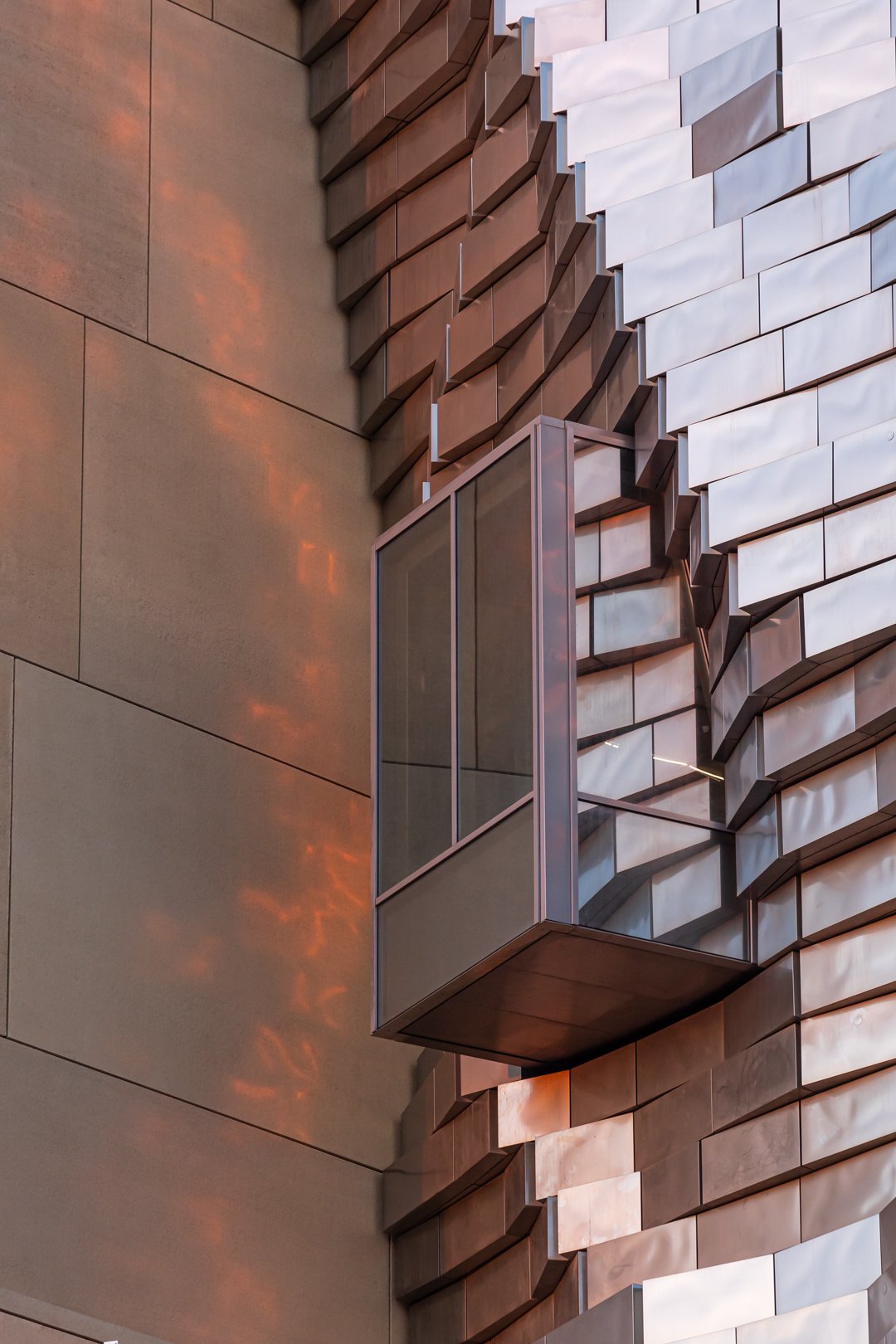 210106-LUMA-LATOUR_ADRIANDEWEERDT-30-5 210106-LUMA-LATOUR_ADRIANDEWEERDT-30-5