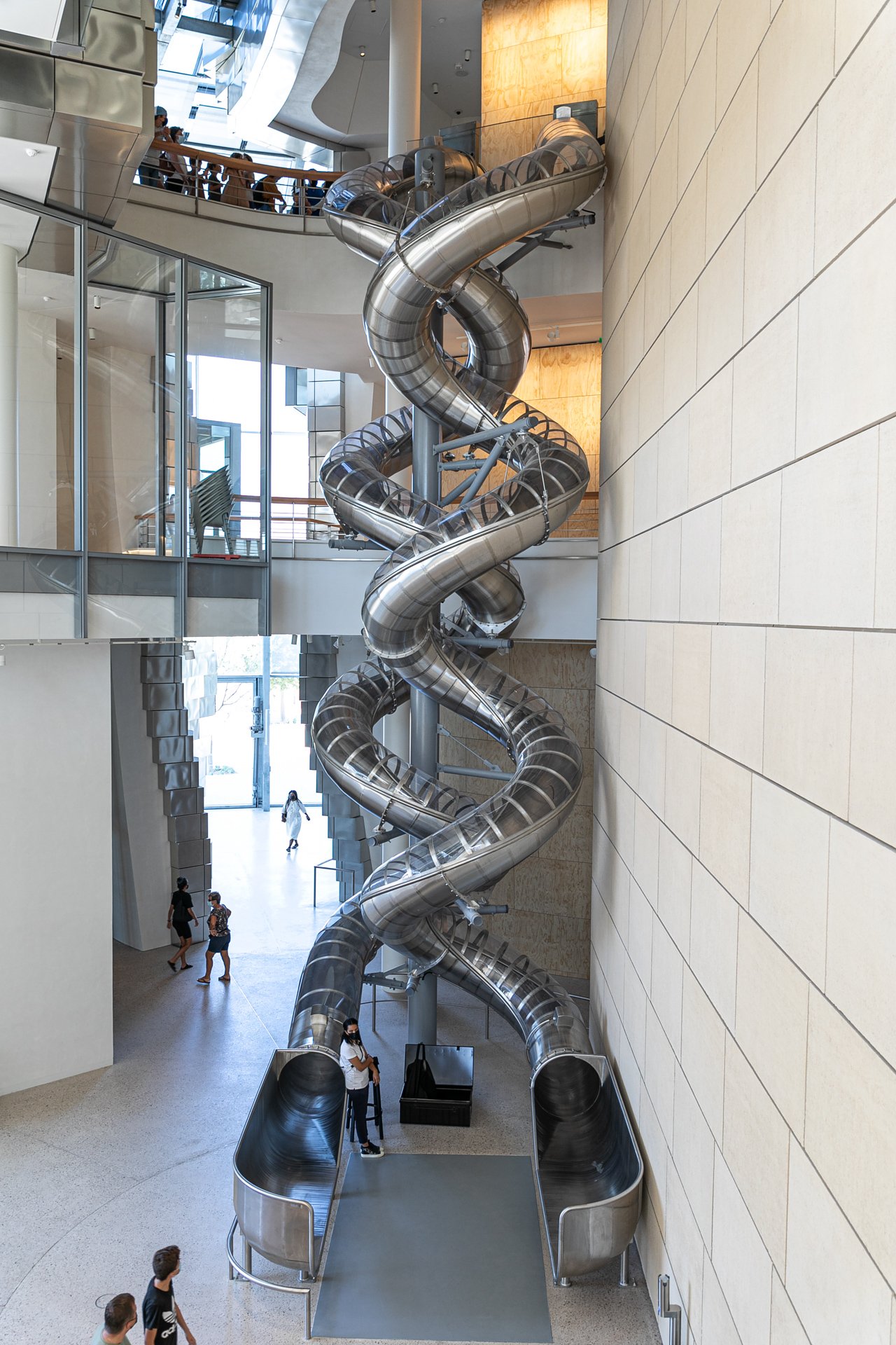 210818-LUMA-CARSTENHOLLER-ADRIANDEWEERDT-32 210818-LUMA-CARSTENHOLLER-ADRIANDEWEERDT-32