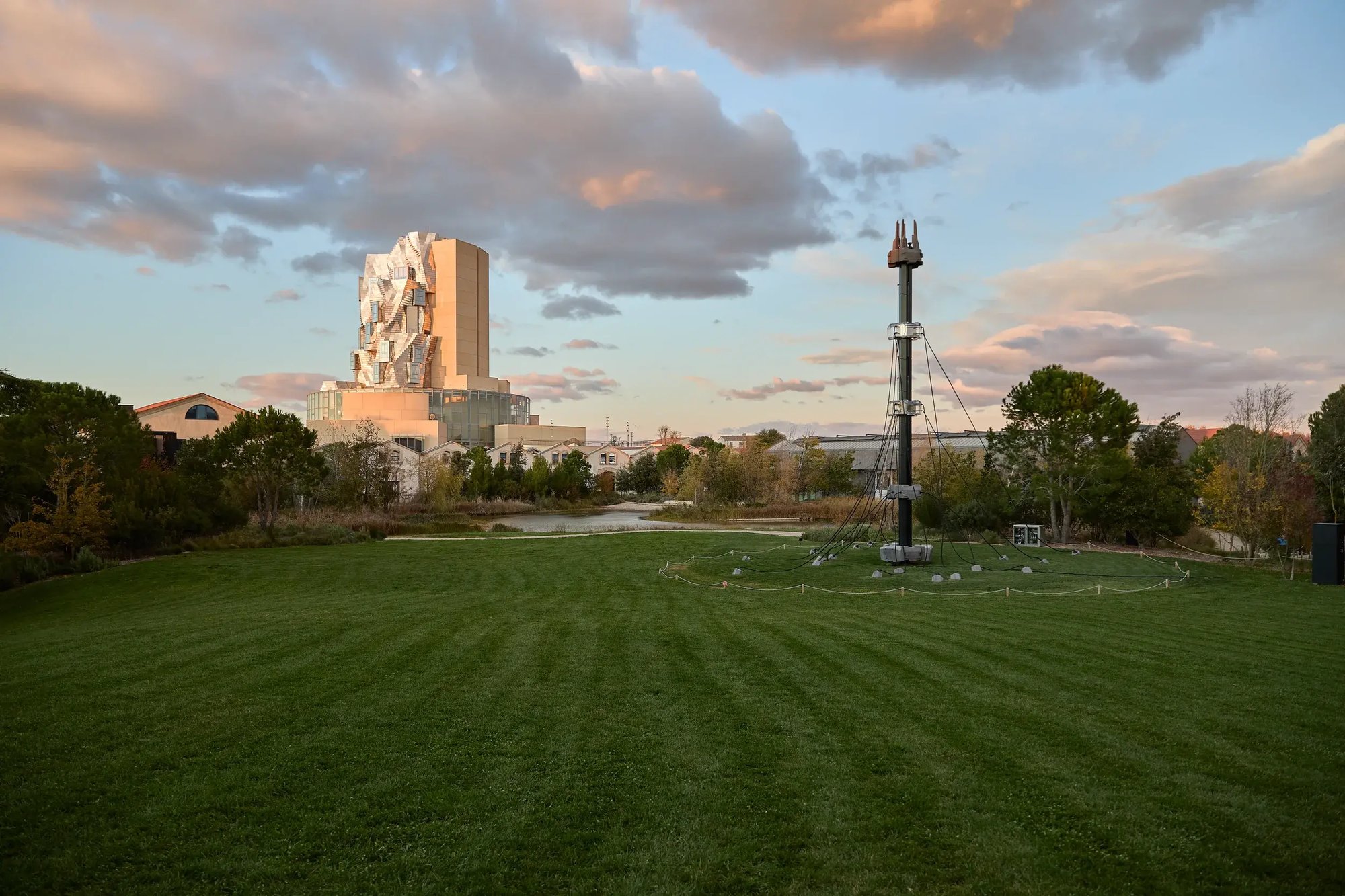 Parc des Ateliers, LUMA Arles, France._© Adrian Deweerdt - Large (1)