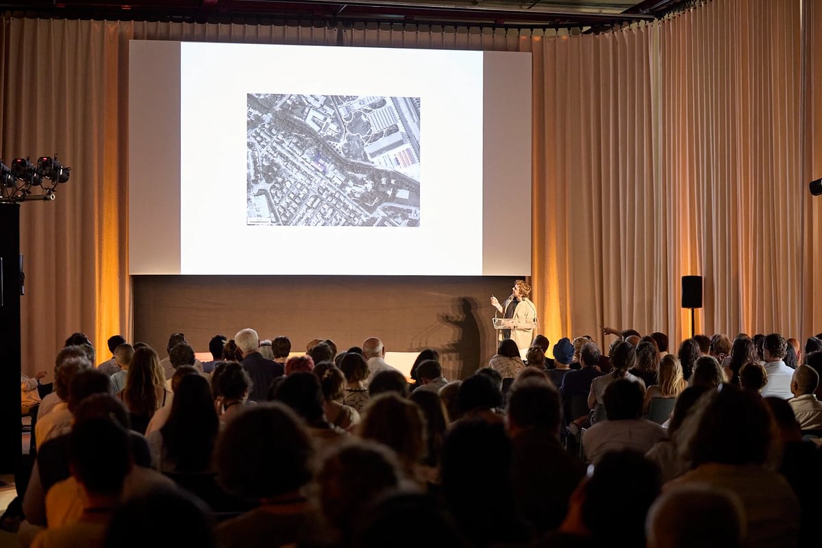 Symposium Histoire Environnementale IV __Apprendre de l’inconnu, 2025. Réutilisation Adaptative de l’Ancienne Clinique Jean-Paoli, Laurens Bekemans, LUMA Arles._© Photo _ Adrian Deweerdt - Medium