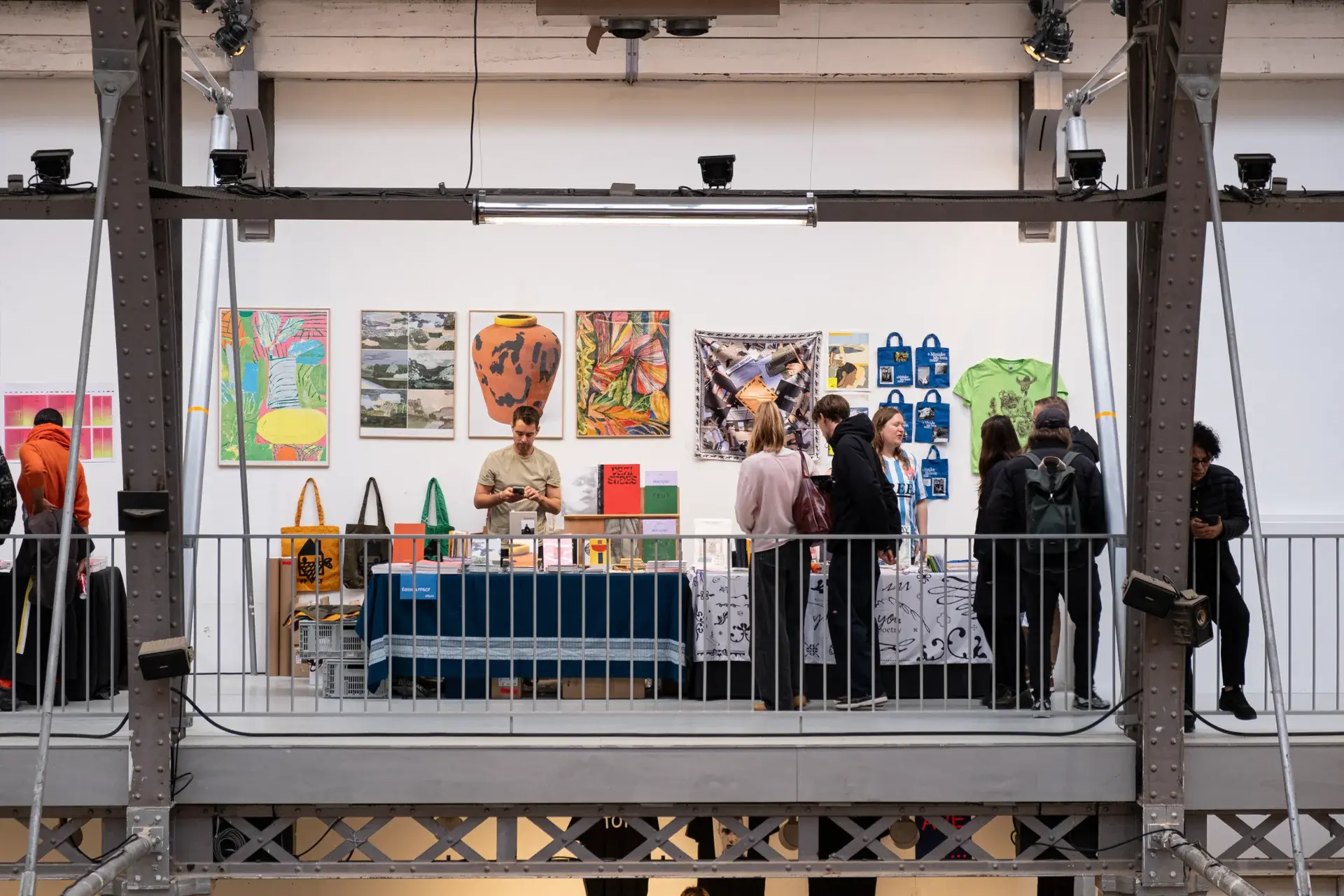 241108-OFFPRINTPARIS24-ADRIANDEWEERDT-27 - 1920 x 1280