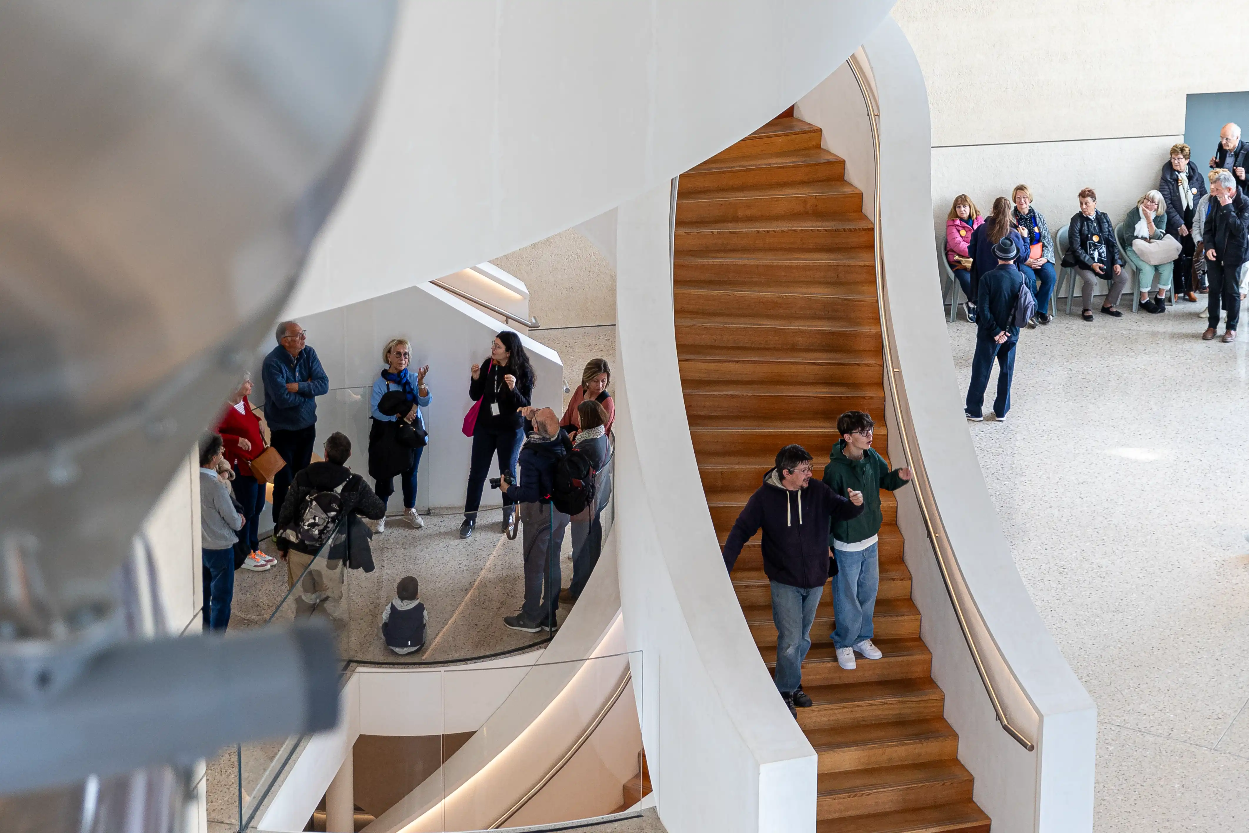 240425-LUMA-VISITEUR--ADRIANDEWEERDT-1