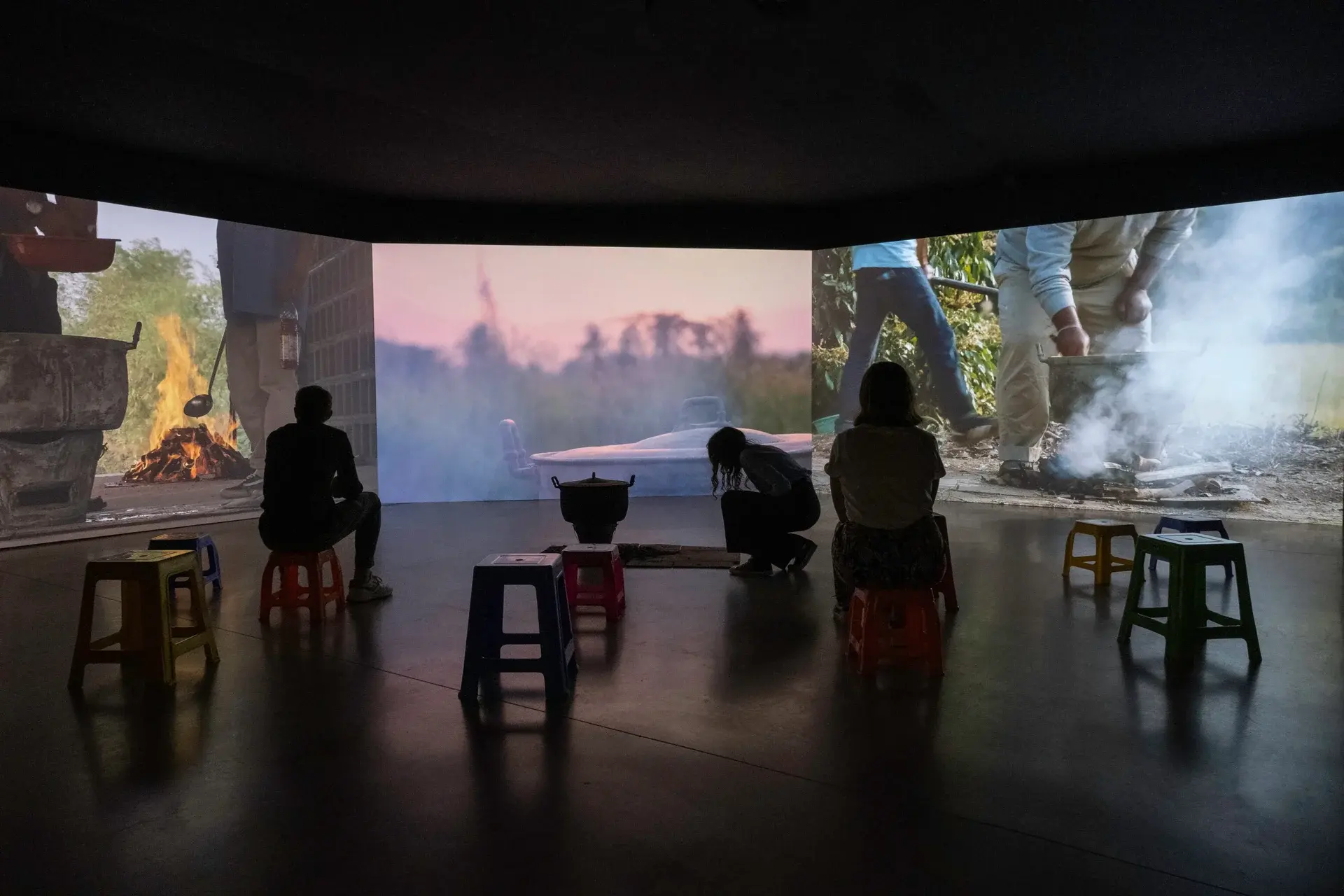 240531-LUMA-RIRKRITTIRAVANIJA-VICTOR&SIMON_IRISMILLOT-25 - 1920 x 1280