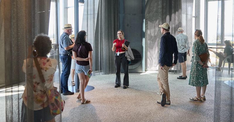 250829-LUMA-VISITEURS-ADRIANDEWEERDT-389 - Medium-1 250829-LUMA-VISITEURS-ADRIANDEWEERDT-389 - Medium-1