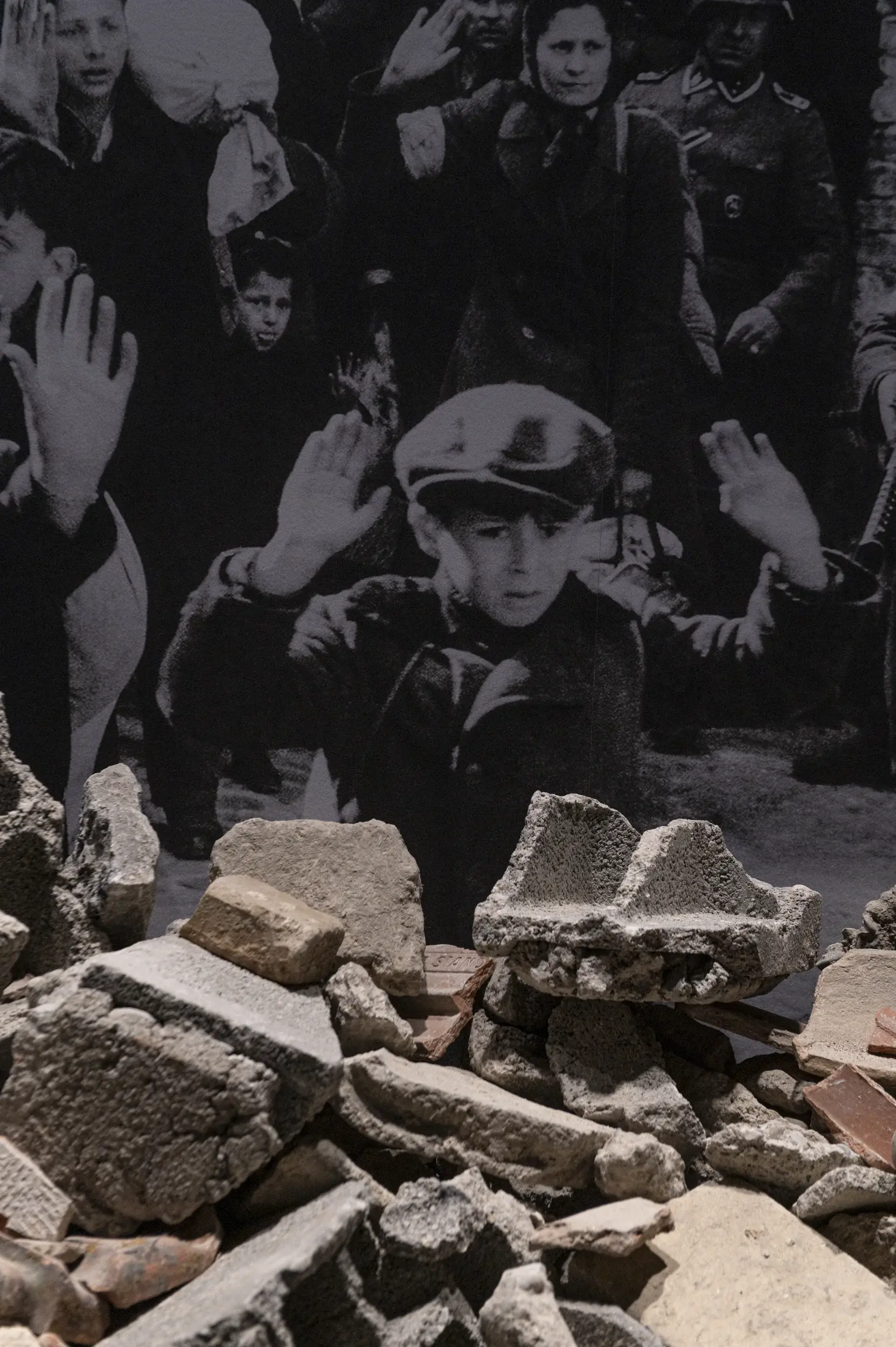 290624-LUMA-GUSTAVMETZGER-VICTOR&SIMON-RENATAPIRES-1