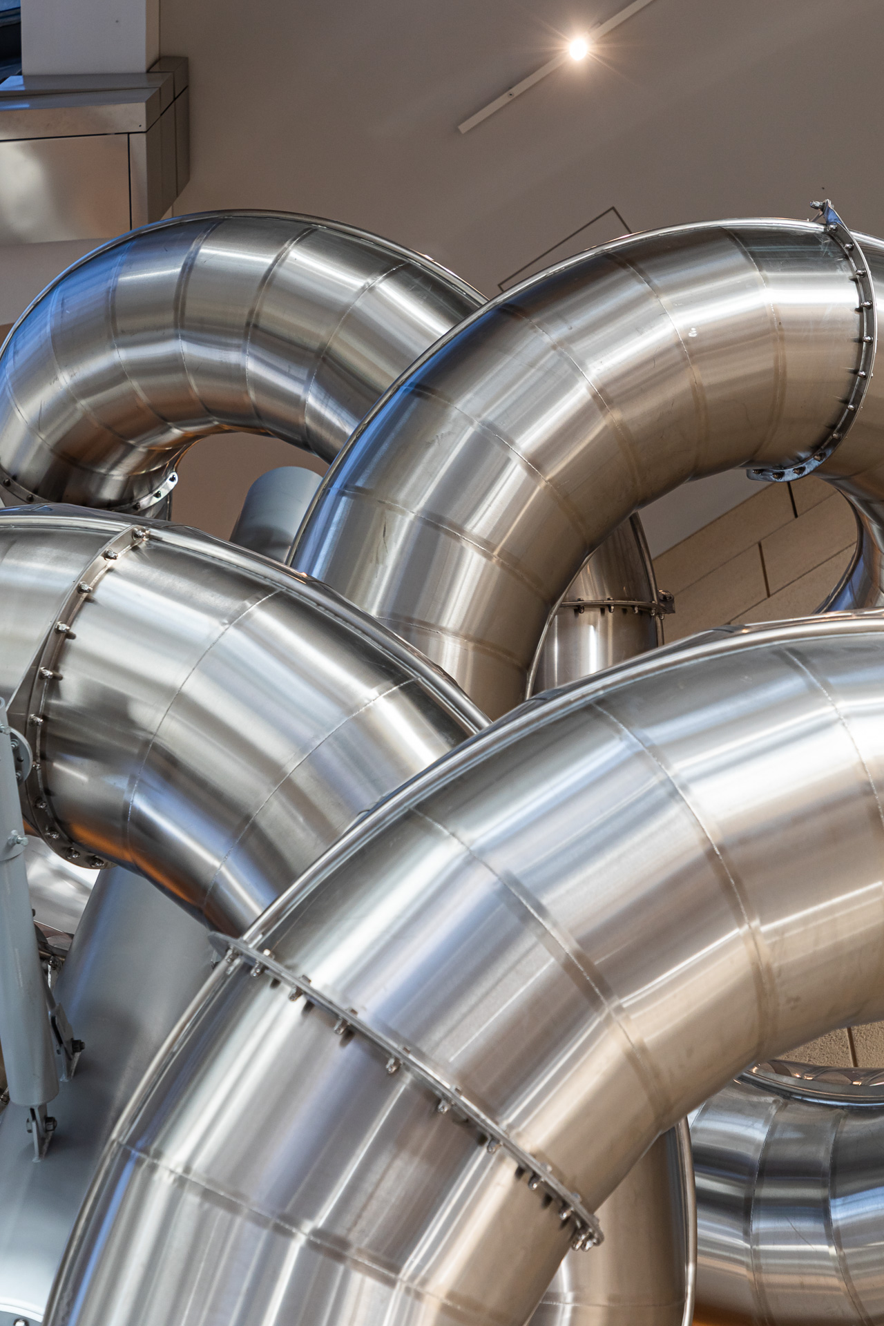 240123-LUMA-CARSTENHOLLER-ADRIANDEWEERDT-16